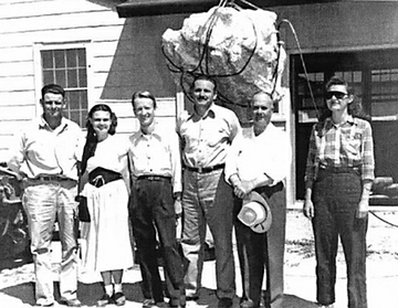 Lincoln LaPaz and IOM staff with the delivery of the Norton County meteorite to UNM in 1948